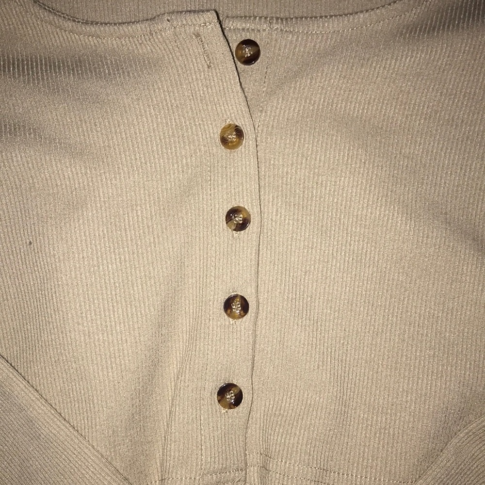long sleeve crop top - Picture 2 of 3
